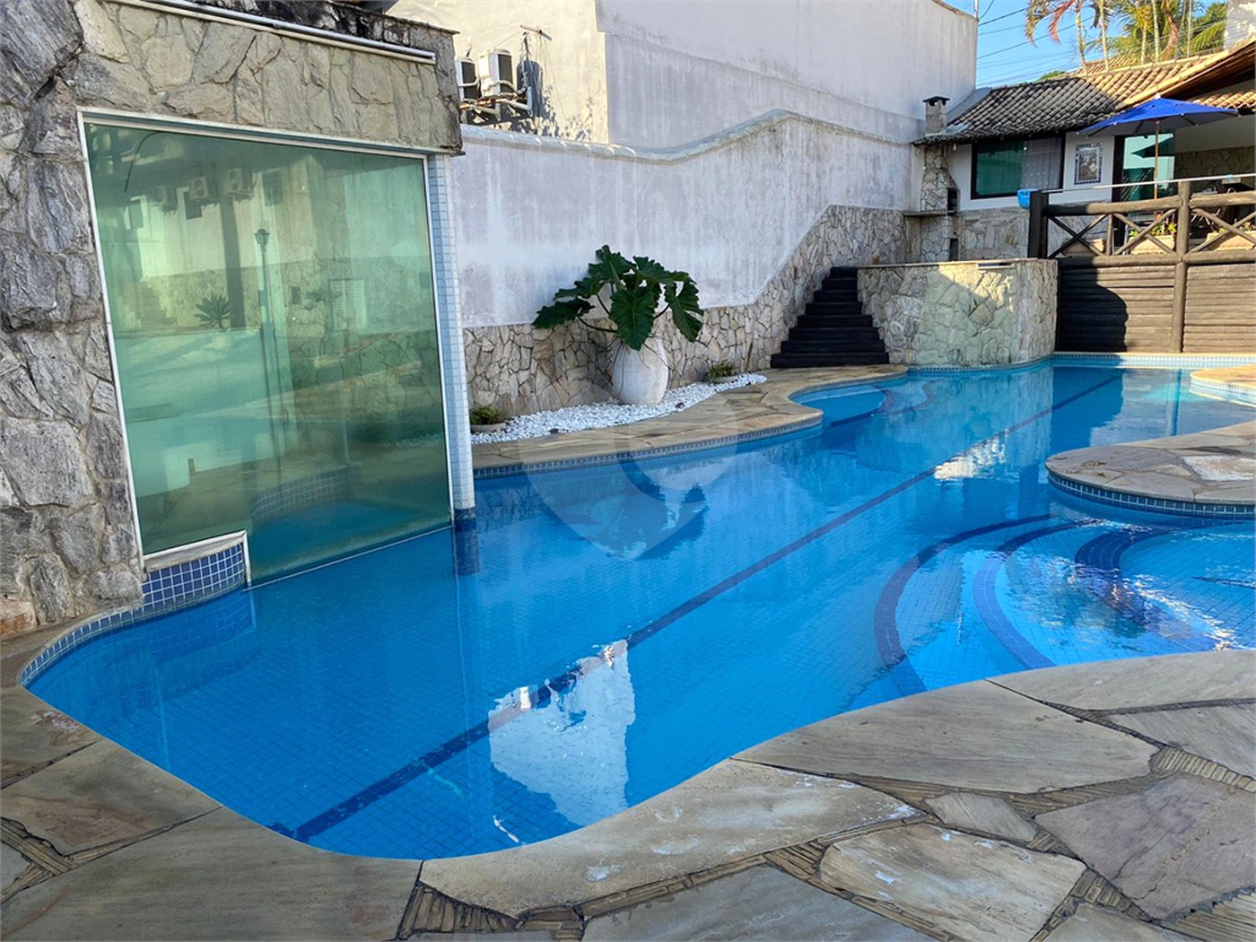 Hotel à venda com 9 suítes em Albatroz, Armação dos Búzios, RJ