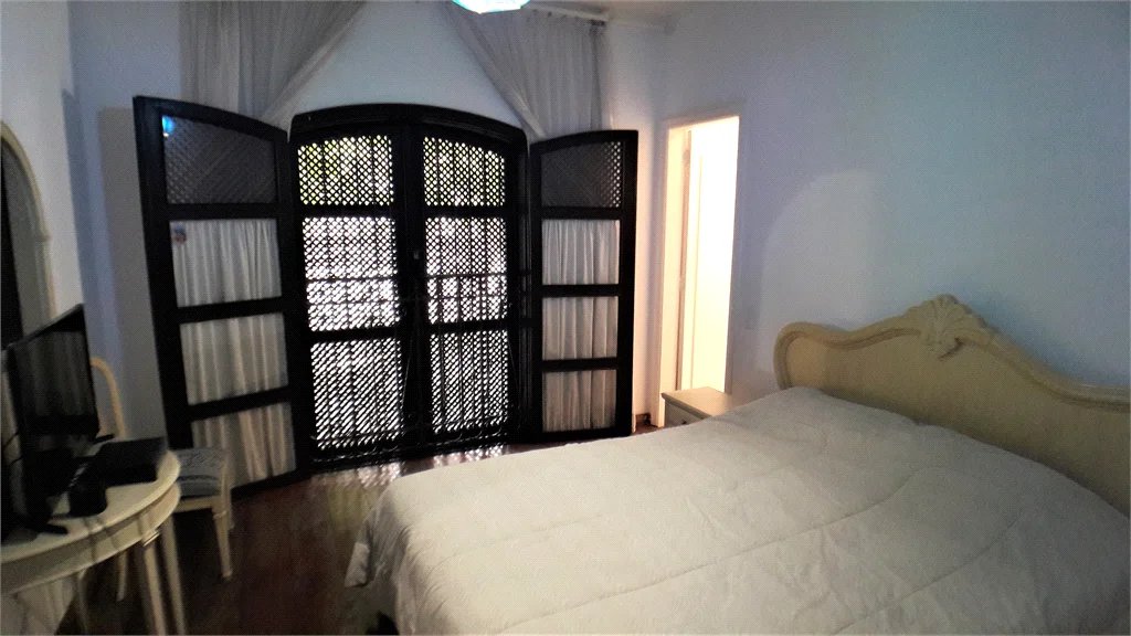 Casa Térrea à venda com 4 suítes em Brooklin Paulista, São Paulo, SP
