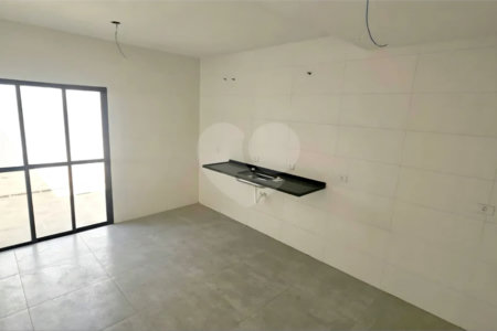 Casa à venda com 3 quartos, sendo 1 suíte, em Cidade dos Bandeirantes, São Paulo, SP