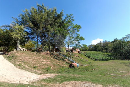 Chácara à venda com 2 suítes em Sorocamirim (canguera), São Roque, SP