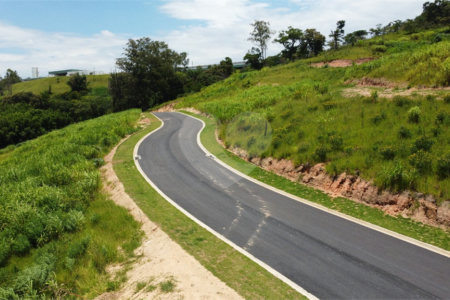 Terreno à venda no condomínio Jardim Steck, Louveira - SP