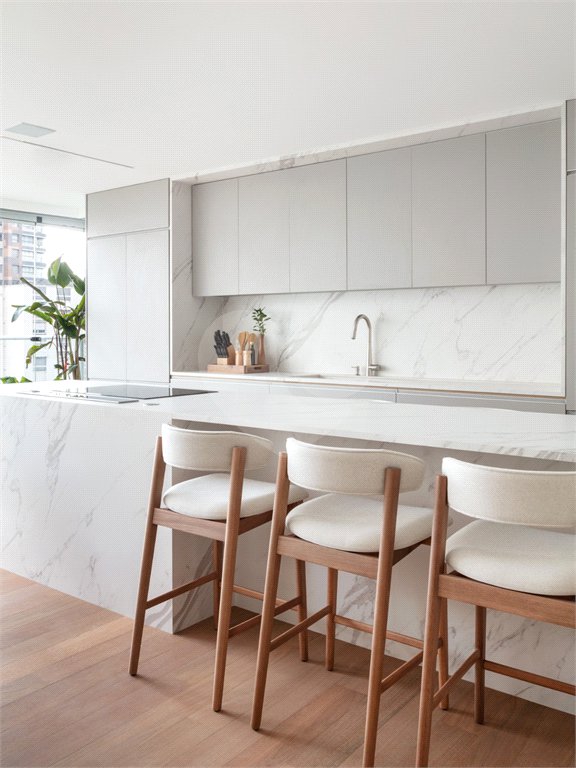 Apartamento à venda com 3 suítes em Cerqueira César, São Paulo, SP