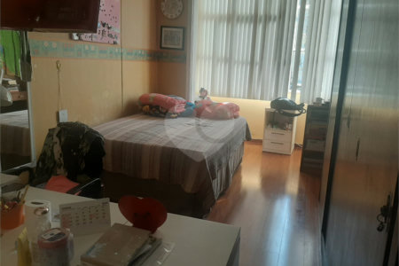 Apartamento à venda com 3 quartos, sendo 1 suíte, em Copacabana, Rio de Janeiro, RJ