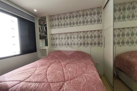 Apartamento à venda com 3 quartos, sendo 1 suíte,  em Vila Monumento, São Paulo, SP