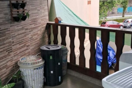 Sobrado com 3 dormitórios à venda, 150 m² por R$ 780.000,00 - Estuário - Santos/SP