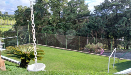 Casa em condomínio para alugar com 3 quartos, sendo 1 suíte, em Vila Petrópolis, Atibaia, SP