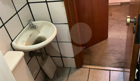Apartamento à venda com 4 suítes em Vila Uberabinha, São Paulo, SP