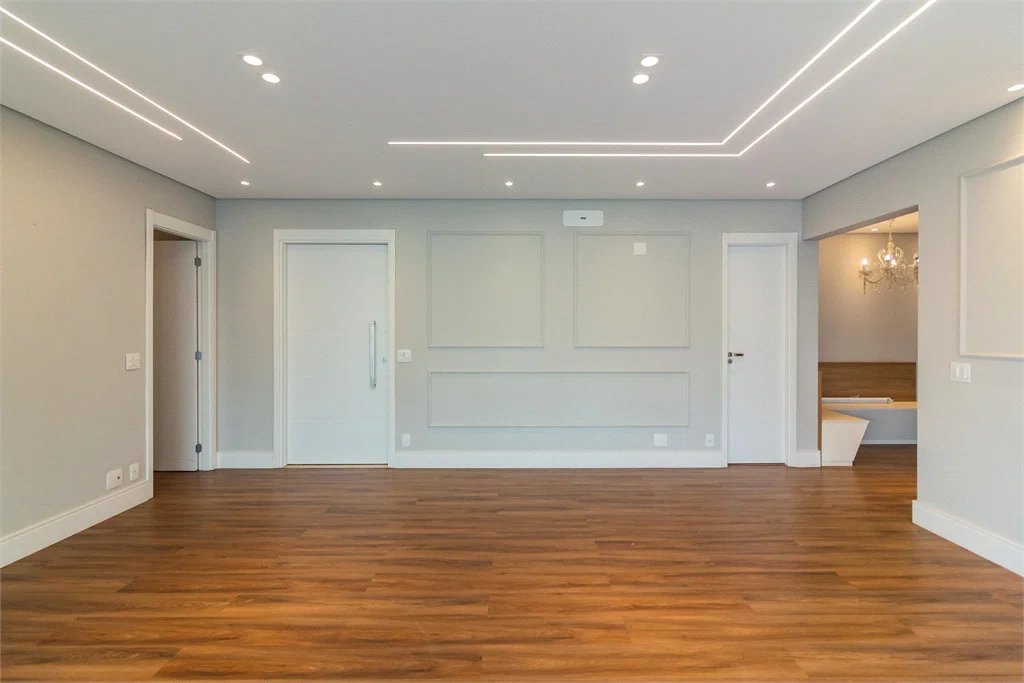 Apartamento à venda com 3 quartos, sendo 2 suítes, em Pinheiros, São Paulo, SP