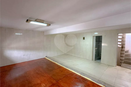 Casa para alugar com 3 quartos, sendo 1 suíte, em Vila Anglo Brasileira, São Paulo, SP