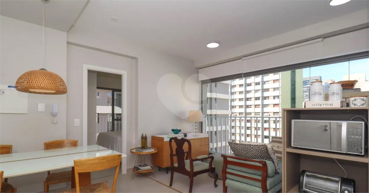 Apartamento à venda ou para alugar com 1 quarto em Cerqueira César, São Paulo, SP