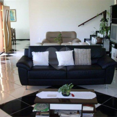 Casa à venda com 3 quartos, sendo 1 suíte, no condomínio Jardim do Ribeirão 1, Itupeva - SP