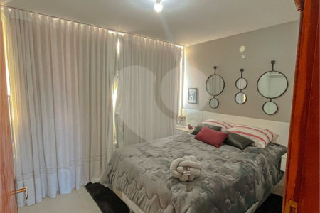Casa à venda com 4 quartos, sendo 1 suíte, no condomínio Imperial Santa Cruz, Rio de Janeiro - RJ