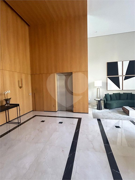 Apartamento à venda com 3 suítes em Indianópolis, São Paulo, SP