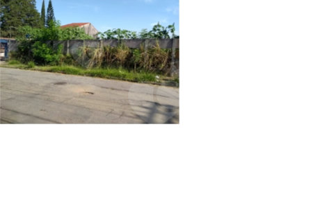 Terreno à venda em Vila São Sebastião, Mogi das Cruzes, SP