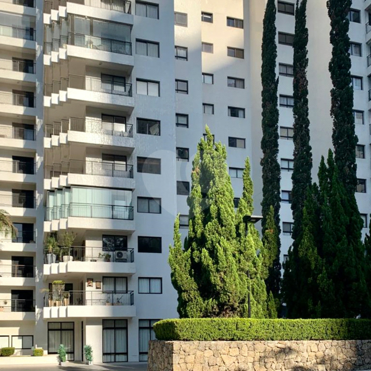 Apartamento à venda com 4 suítes em Jardim Marajoara, São Paulo, SP