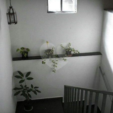Sobrado à venda com 4 quartos, sendo 1 suíte, em Vila Nivi, São Paulo, SP