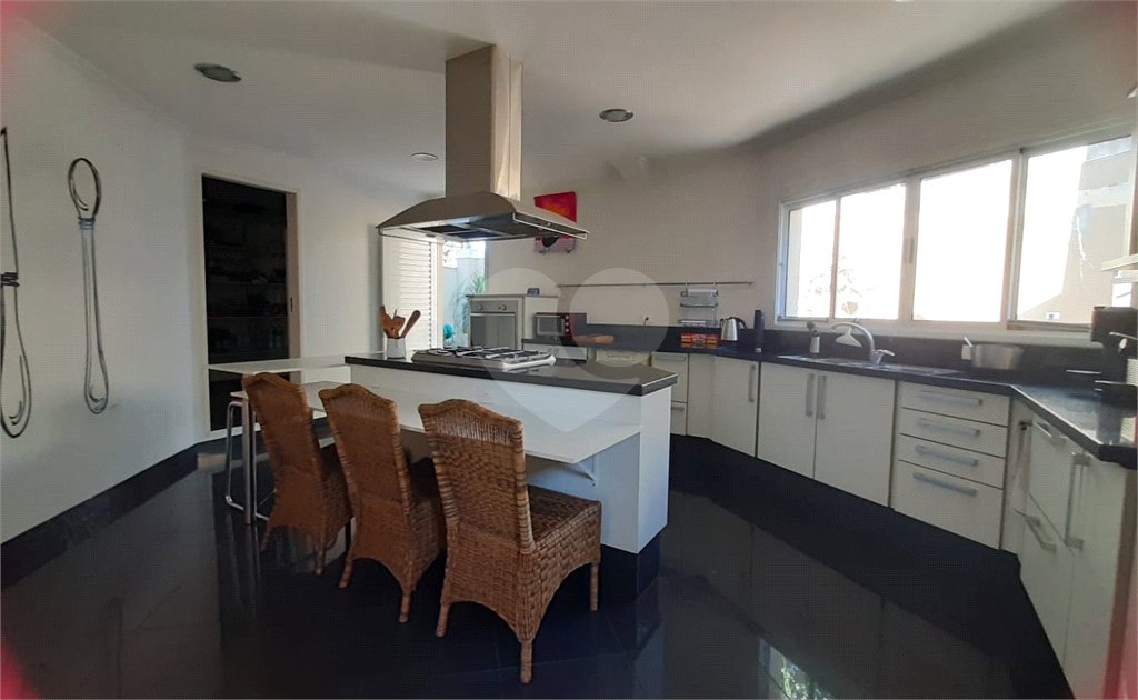 Casa à venda ou para alugar com 4 quartos, sendo 2 suítes, em City América, São Paulo, SP