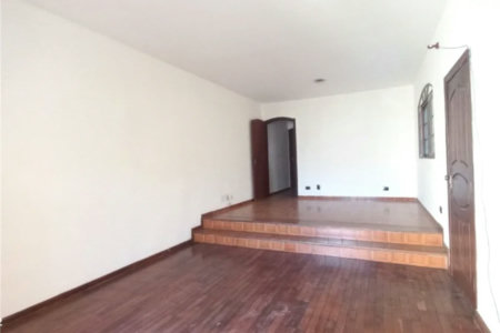 Sobrado à venda com 3 quartos, sendo 1 suíte,  em Jardim Bonfiglioli, São Paulo, SP
