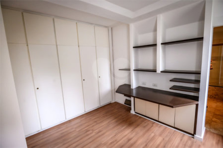 Apartamento à venda com 3 suítes em Paineiras do Morumbi, São Paulo, SP