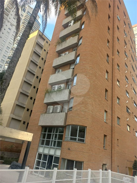 Apartamento à venda com 4 quartos, sendo 2 suítes, em Vila Uberabinha, São Paulo, SP