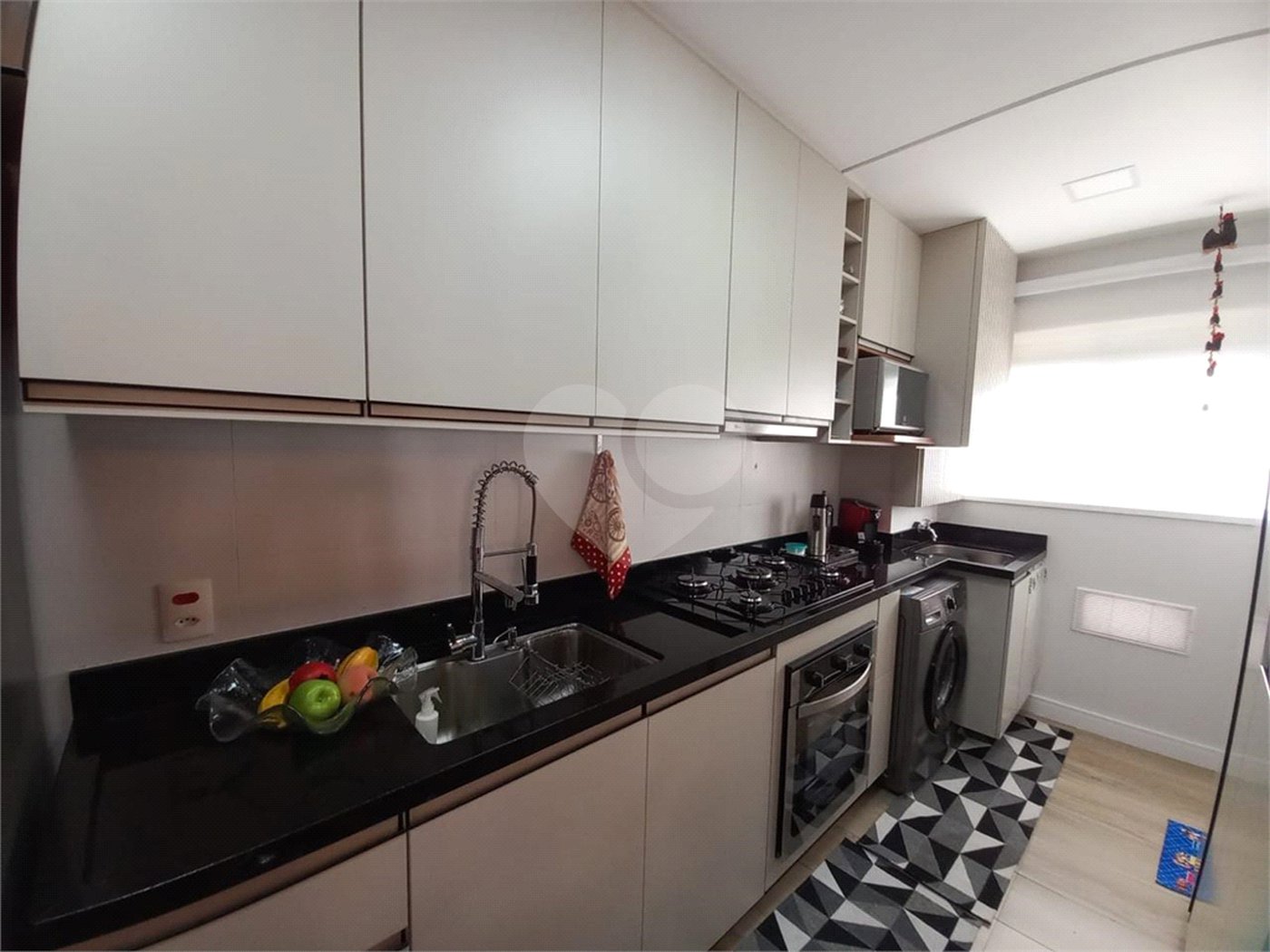 Apartamento à venda com 2 quartos, sendo 1 suíte,  em Jardim São Pedro, Mogi das Cruzes, SP