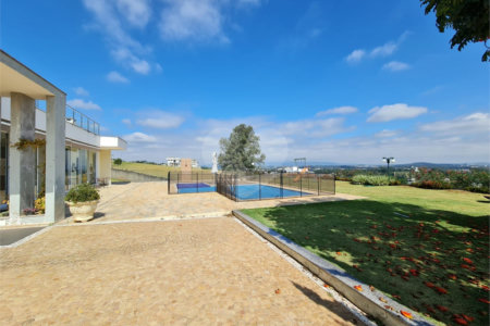 Casa à venda ou para alugar com 4 suítes no condomínio Residencial Jardim Primavera, Louveira - SP