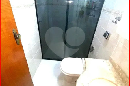 Sobrado à venda com 3 quartos, sendo 1 suíte, em Vila Nivi, São Paulo, SP