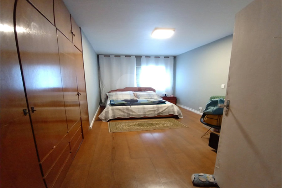Casa à venda com 4 quartos, sendo 1 suíte, em Santana, São Paulo, SP