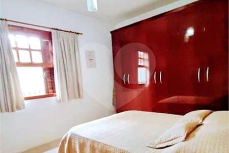 Sobrado à venda com 3 quartos em Água Fria, São Paulo, SP
