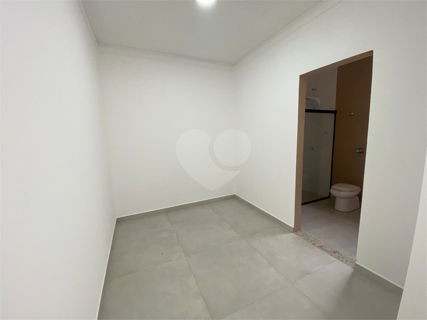 Casa à venda com 3 suítes em Jardim Estoril, Ponta Porã, MS