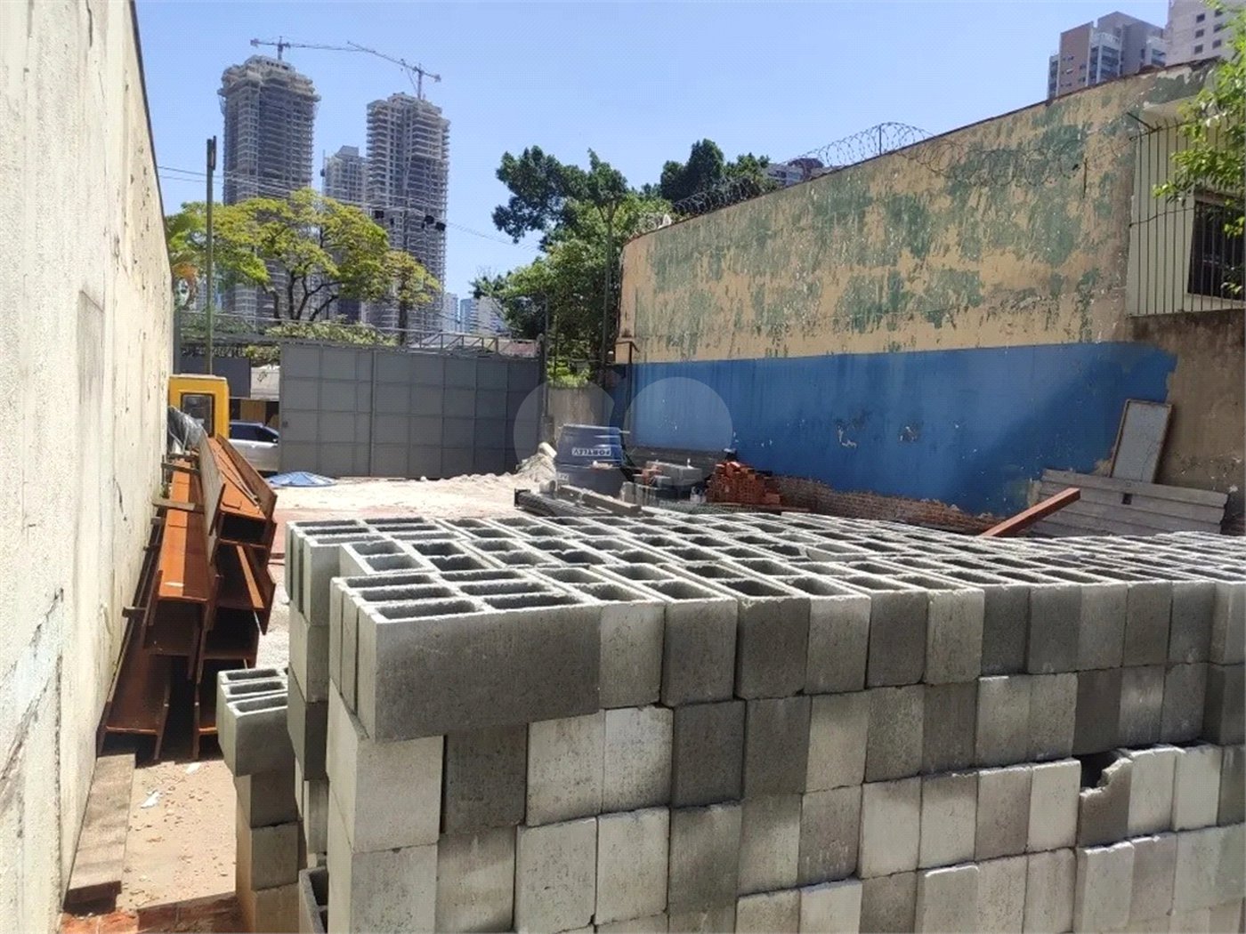 Terreno à venda em Jardim das Acácias, São Paulo, SP