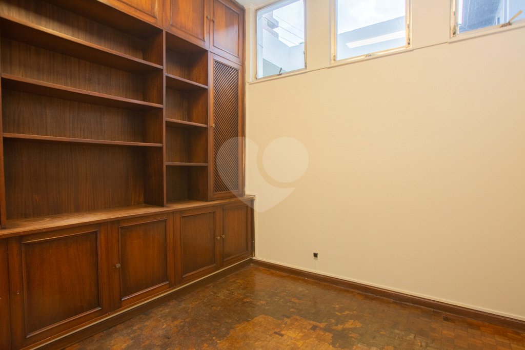 Casa à venda ou para alugar com 3 quartos, sendo 1 suíte,  em Mirandópolis, São Paulo, SP