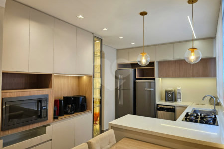 Apartamento à venda com 3 quartos, sendo 1 suíte, em Santo Amaro, São Paulo, SP
