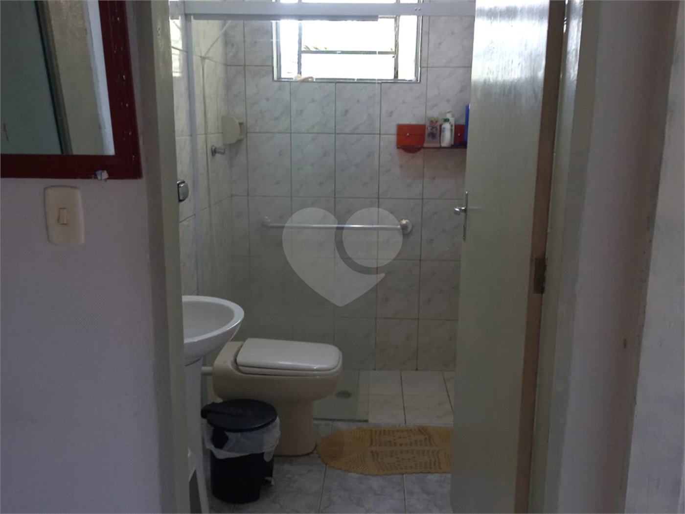 Casa à venda com 2 quartos em Vila Matias, Alambari, SP