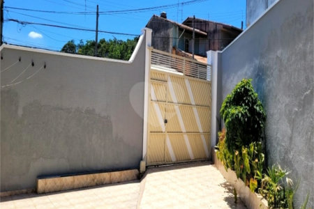Casa à venda com 3 quartos, sendo 1 suíte, em Jardim Rodeio, Mogi das Cruzes, SP