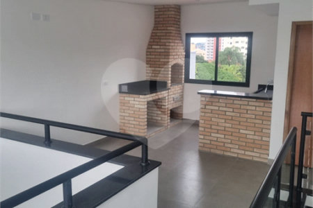 Sobrado à venda com 3 quartos, sendo 1 suíte, em Vila São Paulo, São Paulo, SP