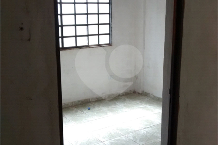 Casa à venda com 4 quartos em Capoavinha, Mairiporã, SP