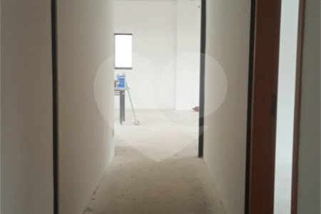 Casa à venda com 3 suítes no condomínio Serra da Estrela, Atibaia - SP