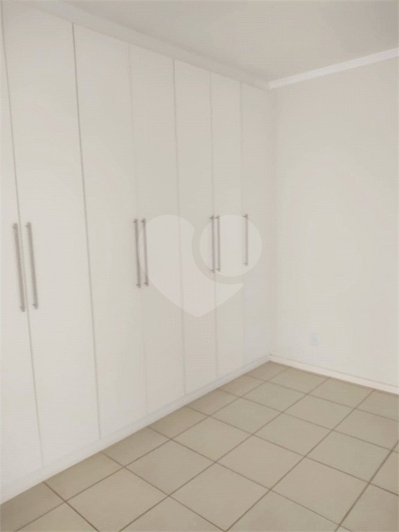Casa à venda ou para alugar com 3 suítes no condomínio Residencial Jardim das Palmeiras, Vinhedo - SP