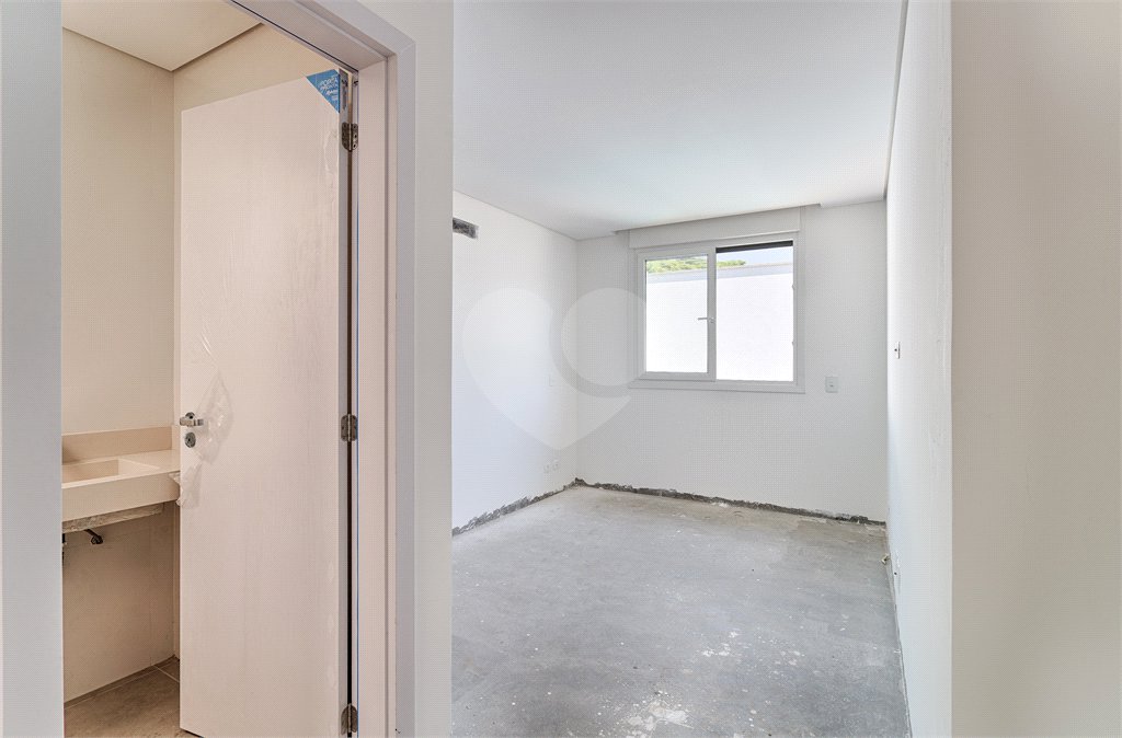 Casa à venda com 4 suítes no condomínio Edifício Jade, São Paulo - SP