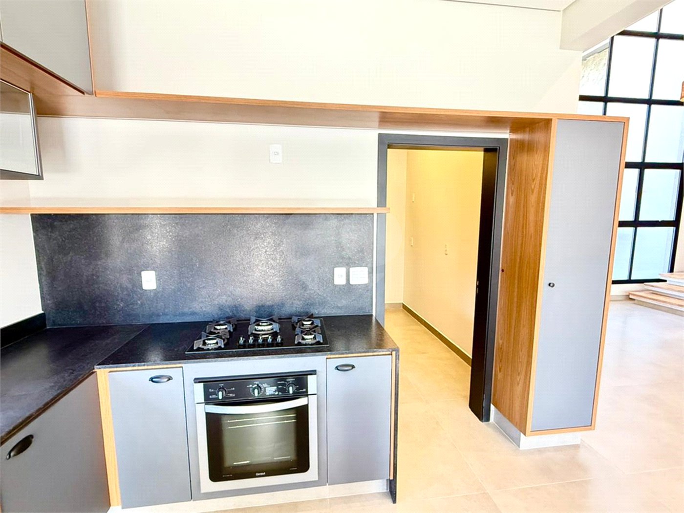 Casa à venda com 3 suítes no condomínio Villa Sapezal, Indaiatuba - SP