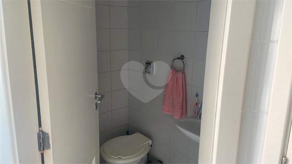 Apartamento à venda com 3 quartos, sendo 1 suíte, em Jardim Marajoara, São Paulo, SP
