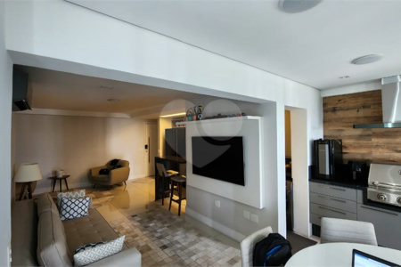 Apartamento à venda com 2 quartos, sendo 1 suíte, em Água Branca, São Paulo, SP