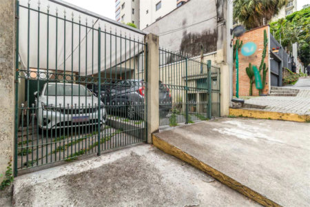 Casa à venda ou para alugar com 3 quartos, sendo 1 suíte, em Perdizes, São Paulo, SP