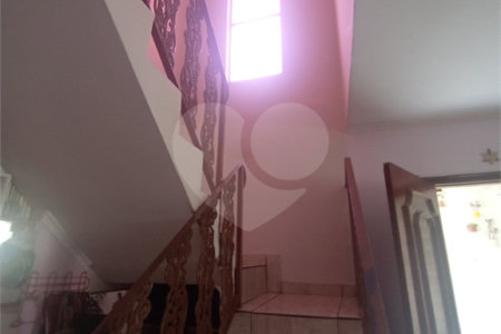 Sobrado à venda com 4 quartos, sendo 1 suíte, em Jardim Marisa, São Paulo, SP