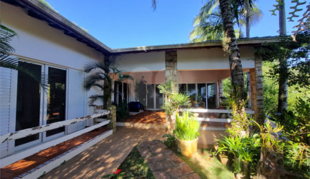 Casa à venda com 2 quartos, sendo 1 suíte,  no condomínio Vale da Santa Fé, Vinhedo - SP