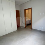 Casa à venda com 4 suítes no condomínio Portal dos Bandeirantes, Salto - SP