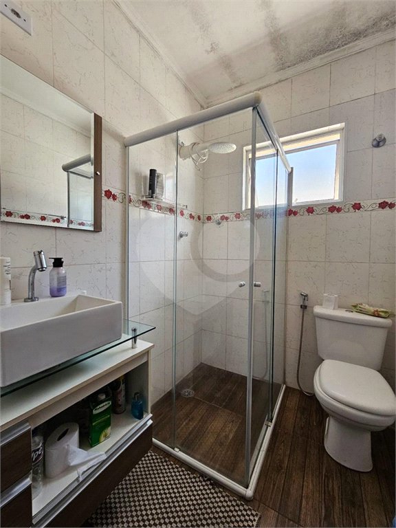 Sobrado à venda com 3 quartos em Vila Sabrina, São Paulo, SP