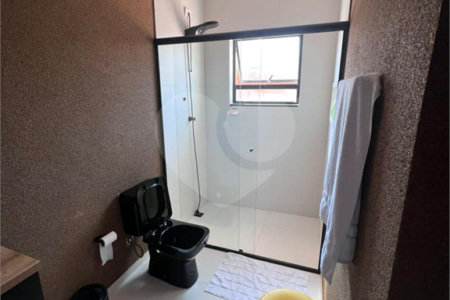 Casa à venda com 3 quartos, sendo 2 suítes,  no condomínio Residencial Alto da Floresta, Bom Jesus dos Perdões - SP