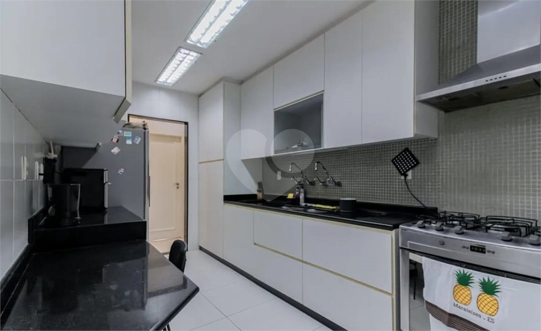 Apartamento à venda com 4 quartos, sendo 1 suíte,  em Copacabana, Rio de Janeiro, RJ